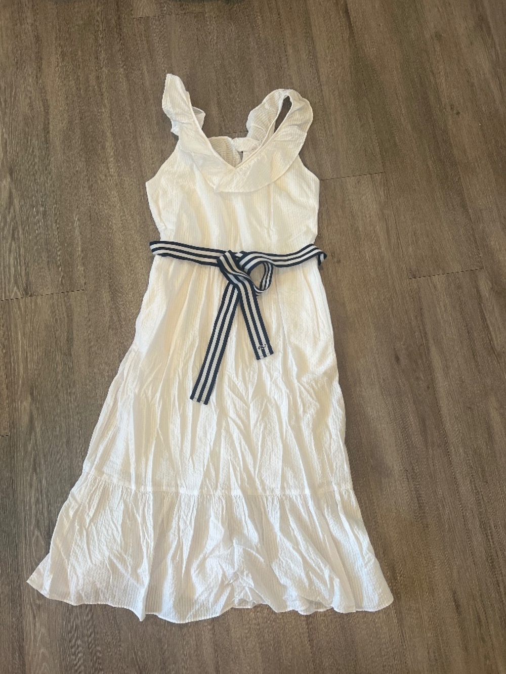 Vineyard Vines for Target white ruffles sundress (size Medium)